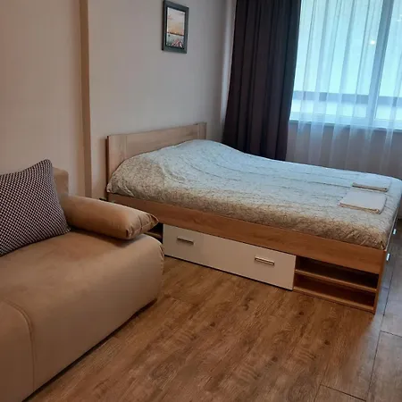 Apartman силви съни бийч плаза *