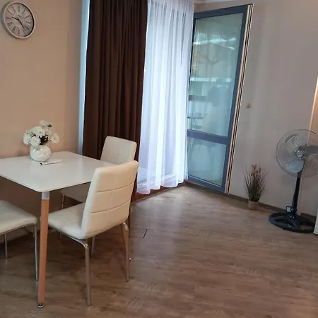 Apartment силви съни бийч плаза *